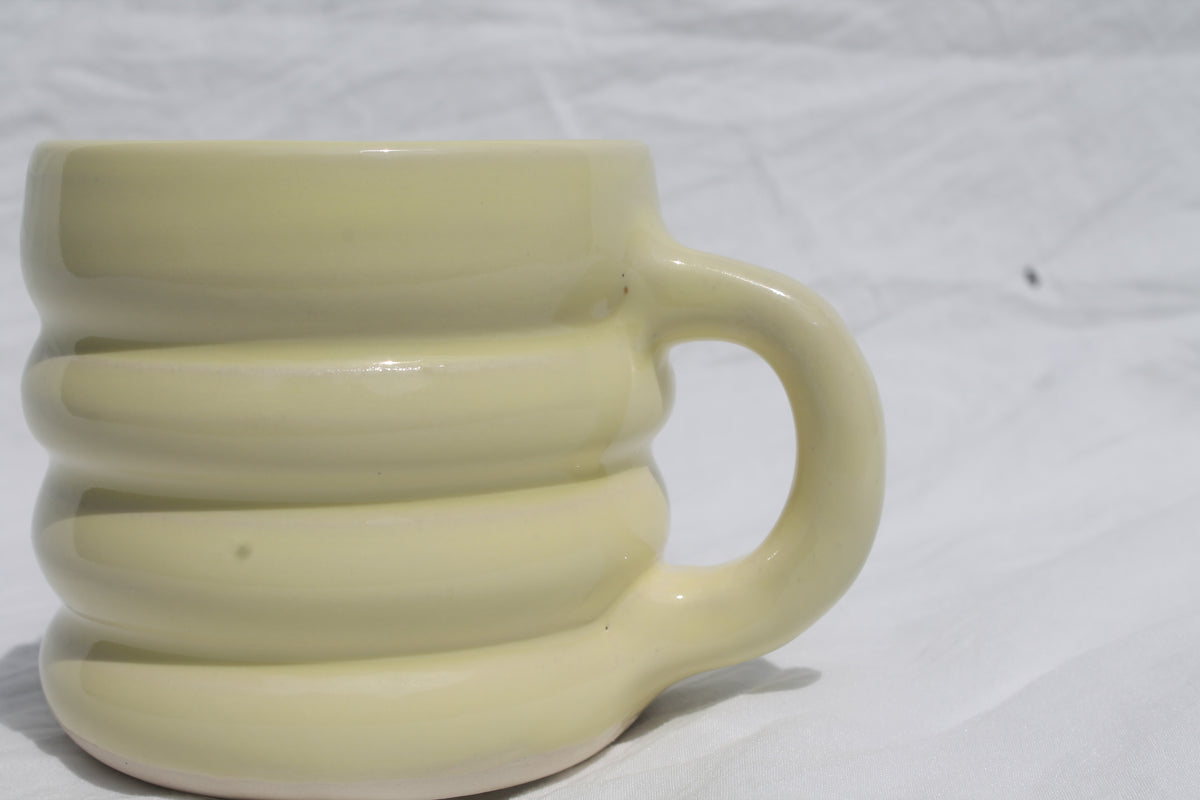 Wavy Mug- Butter
